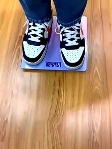 Electronic Household Scale: 180kg Weight Capacity & Intelligent Weight Measurement