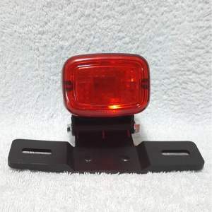 ĐÈN HẬU CHO XE MÁY MÔ TÔ 67 CUB- LÁI VUÔNG Với thiết kế nhỏ gọn sản phẩm dễ dàng lắp đặt và tiết kiệm không gian