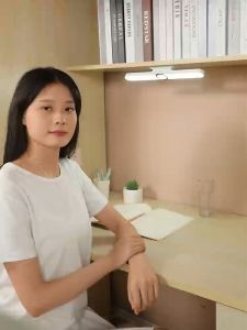 LEETEC LT-32 Magnetic LED Desk Lamp: Chargeable & Stepless Dimming