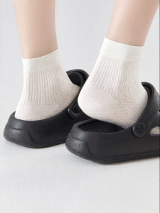 Light Mesh Odor-Preventing Ankle Socks Anti-Slip