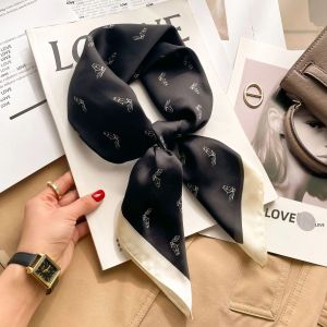 70Cm Houndstooth In Hình Lụa Vuông Khăn Choàng Nữ Thời Trang Đa Năng CHRISTIAN Chữ Cổ Khăn Trùm Đầu Cao Su