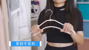 EZYLITTLES 1pc Hangers Anti Slip Rubber Coted Hanger Household Holder Baju Penyangkut Tudung
