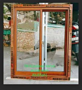 JENDELA ALUMINIUM KACA SLIDING MOTIF ORNAMENT UK T100xL100 tinggal pasang