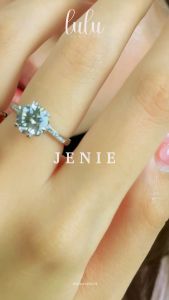 Lulu Moissanite Jewelry - Perhiasan Wanita Cincin Berlian Moissanite 1 Carat Lapis Emas 18K - Jenie Round Cut Moissanite Ring 1CT/2CT Sertifikat GRA