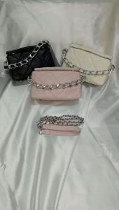 Tas Wanita Desain Elegan & Tas Selempang Berkualitas Tinggi