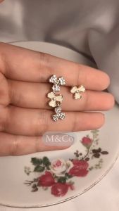 M&Co Jewelry - Anting Daun Semanggi Tiga Tusuk Crystal Cream Kecil Flower Bunga Fashion Korea Kekinian Pesta Party Simple Aesthetic