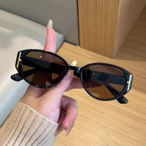 Bộ 2 Kính Mát Mắt Mèo Dành Cho Nữ Đơn Giản Đa Năng Khung Nhỏ Kính Bảo Vệ Chống Tia UV Phổ Biến 2026 Phong Cách Ngoài Trời Kính Mắt