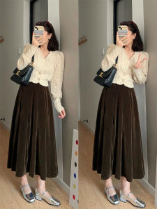 plus Size Autumn Winter French Vintage V Neck Lace Top High Waist Mini Skirt Two Piece Set plus Size Womens Fashion Set
