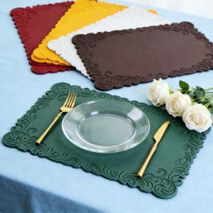 1/4/6PCS Green Gift Placemats Square Shaped Faux Leather Table Mats Pad Kitchen Accessories Outdoor Indoor Place Mats Pad