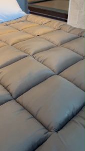 Comfy Topper รุ่น Cozy ความหนา 3 นิ้ว รุ่นใยหนา 2 ชั้น พร้อมส่ง ท็อปเปอร์ราคาโรงงานผลิตเอง