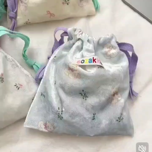 จัดส่งไว..กระเป๋าผ้า กระเป๋าหูรูด ถุงกำมะหยี่แบบหนานุ่ม ลายน่ารัก พร้อมส่ง