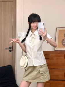 Áo Thun Tay Ngắn Thêu Chữ Ren Phong Cách Hàn Quốc Cổ Polo Tay Ngắn Màu Bưởi Ngắn Họa Tiết Sọc Mùa Hè 2025