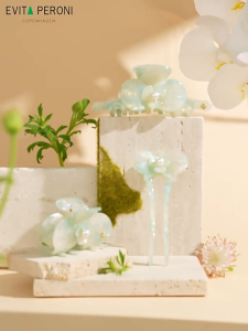 [NEW-ARRIVAL] EVITA PERONI | Eloise Extra Large Shark | กิ๊บติดผมรูปฉลามขนาดใหญ่