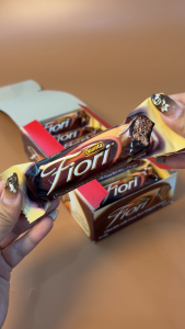 Quanta Fiori Creamy Milk Chocolate with Cocoa Rich Whipped Nougat 12-Pieces | Premium Milk Chocolate Bar | Halal | UAE Imported