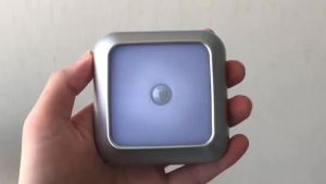 LED Night Light Smart Motion Sensor Night Light 3A Battery-powered Bedside Lamp Closet Bedroom Hallway Staircase Lighting