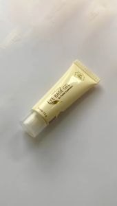 Viva Queen Moisturizing Eye Base Gel with Vit E & Extract Chamomile