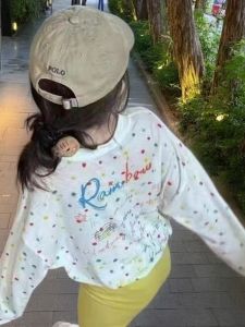 Áo Thun Chấm Bi Màu Sáng Sủa Siêu Nhẹ