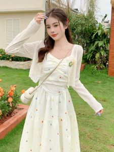 ชุดเดรสยาวทรงเอลายสก็อตสีขาวสไตล์ฝรั่งเศสสำหรับผู้หญิงไซส์ใหญ่ ช่วงฤดูร้อน กระโปรงทรงเอ ปกปิดหน้าท้อง เอวสูง แขนกุด