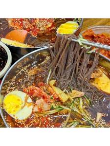Authentic Korean-style Cold Noodles Sweet and Spicy
