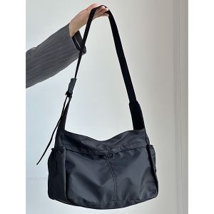 Large Capacity Nylon Tote Bag Waterproof Casual Crossbody Shoulder Bag Dumpling Shape British Style Pure Color Leisure Bag