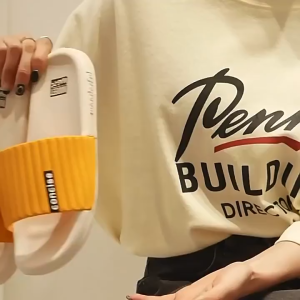 Hot summers Couples home light soft-soled slippers for womens and mens