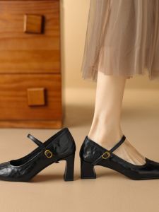 เสื้อท่อนบน รองเท้าแมรี่เจนหนังแกะชั้น ผู้หญิง ส้นหนา French Vintage Single สายคล้อง รองเท้าส้นสูง เรียบง่าย หนัง รองเท้าหัวเหลี่ยม