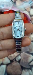 Đồng hồ nữ Pendy mặt trãi tia dây chun second hand si nhật- đã qua sử dụng