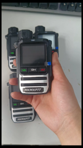 2PC SIM card global intercom 4G POC walkie talkie 6000mAh 5000km intercom