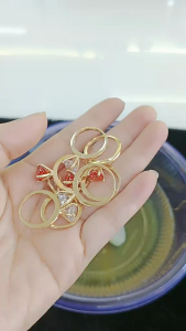 Nhẫn nữ hoa cúc 1 hột 8li đồng đỏ không xi