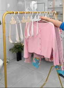 เสื้อเดี่ยวพับได้ ที่แขวน พกพา ราคาต่อ 1 ชิ้น ดีไซน์ EASYHOME E885 ปลีก/ส่ง