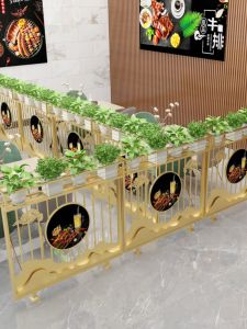Industrial Style Restaurant Partition Decorative Screen Windproof Iron Art Solid Wood Low Fence Grill Barbecue Shop Divider