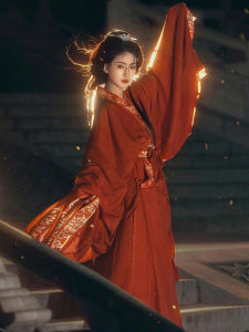 ชุดการแสดงฮันฟูสีแดงปี 2025 สำหรับผู้หญิง เสื้อแขนยาวทรงตรงสไตล์โบราณ ชุดการแสดงฮันฟู ชุดโบราณ