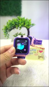 Đồng Hồ Thông Minh Q12 Cho Bé Đồng hồ thông minh định vị trẻ em Q12 PHIÊN BẢN SẠC TỪ XỊN XÒ Chống Nước IP67 Lắp Sim Nghe Gọi 2 ChiềuNhắn Tin Định Vị LBS