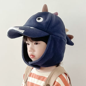หมวกกันหูสำหรับเด็กแก๊ปกันลมให้ความอบอุ่นเพิ่มความหนาบุขนลายไดโนเสาร์สำหรับเด็กผู้ชายใส่ในฤดูใบไม้ร่วงและฤดูหนาวหมวกเหเฟิงสำหรับเด็กหญิงน่ารัก