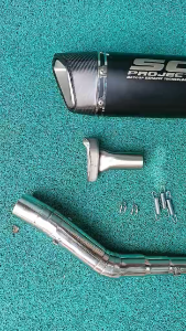 Yamaha r15 v2 stainless elbow on Sc Project Nitobe with silencer