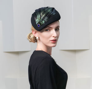 FS 100% Wool Black With Feather French Beret Hats For Women Fashion Felt Caps Elegant Church Wedding Tea Party Fedoras