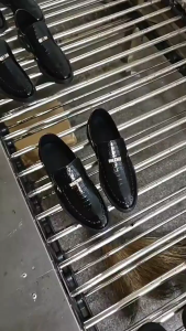 รองเท้าหนังผู้ชายแบบเป็นทางการ รองเท้าลำลองแบบสวม ลายจระเข้