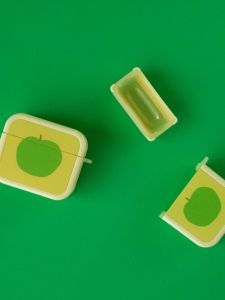 MUYE Original Art Cute Green Apple Protective Case for Airpods pro Second Generation Wireless Bluetooth Earphone Creative Personality Shell