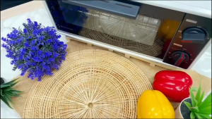 เตาอบไฟฟ้า (10 ลิตร / 800 วัตต์) Toshiba รุ่น TM-MM10DZC