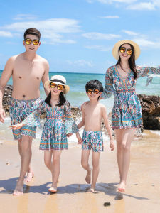 ชุดครอบครัวชายหาดสำหรับครอบครัวสามหรือสี่คนชุดว่ายน้ำสไตล์พื้นเมืองปิดมิดชิดสำหรับวันหยุดพักผ่อนน้ำพุร้อนชุดว่ายน้ำแบบกระโปรงเด็ก