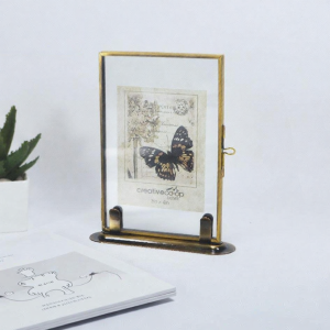 Vintage Design Dry Flower Display Frame With Antique Bronze Base
