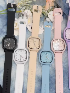 นาฬิกาข้อมือผู้หญิง BOSIKA สายซิลิคอน หน้าปัด 35 มม. ใส่สบาย ไม่ต้องตัดสาย