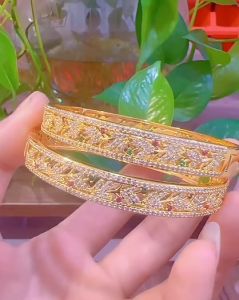 Kemstone Hollow Out Flower Bangle Gold Plated Zircon Can Open Bracelets for Womens Jewelry