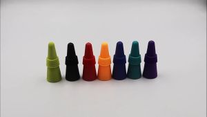 5 ชิ้น จุกปิดขวดไวน์ซิลิกาเจล มี 5 สี อย่างละ 1 อัน จุกปิดขวดไวน์ซิลิกาเจล แบบนิ่ม เป็นมิตรกับสิ่งแวดล้อม ใช้ซ้ําได้ คุณภาพดี