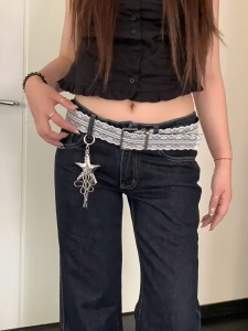 เข็มขัดลูกไม้สีขาวสุดสวย เหมาะกับการแมทช์กางเกงยีนส์และกระโปรง