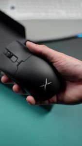 DELUX | Chuột Chơi Game Không Dây Delux M900PRO Thiết Kế Công Thái Học Tốc Độ Phản Hồi 8K Cảm Biến PAW3395 Trọng Lượng 63g Đế Sạc Từ Tính RGB Dành Cho Người Chơi PC Thuận Tay Phải Tay Lớn.