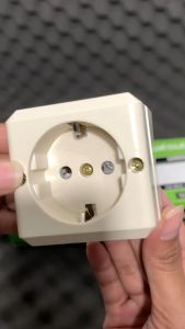 MATSUI OB Stop Kontak Arde MT-810