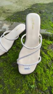 Sandal teplek mutiara murah/sandal teplek terbaru