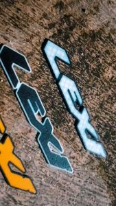 EMBLEM 3D YAMAHA LEXI MODEL TERBARU SOLID COLOR & BER TEXTURE PANZ AUTO (HARGA SEPASANG)