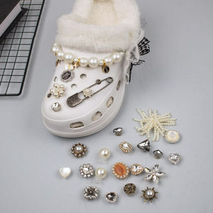 Alloy Croces Charms Hole Shoes Diy Accessories Crystal Diamond Shoe Buckle Decoration Removable Clogs Decoration for Crocs